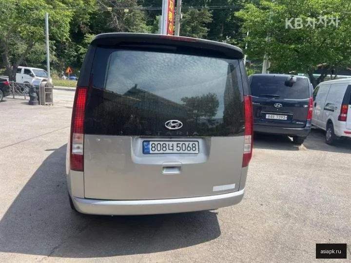 Hyundai Staria 3