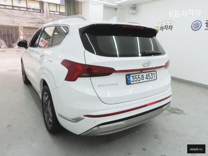Hyundai Santa Fe 4