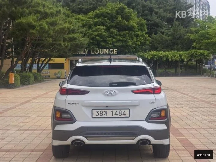 Hyundai Kona 5