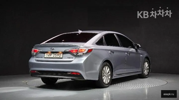 Hyundai Sonata 4