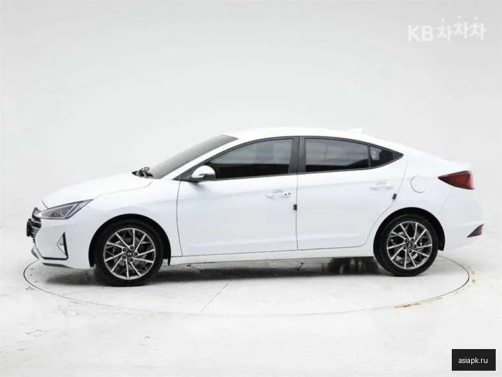 Hyundai Avante 3