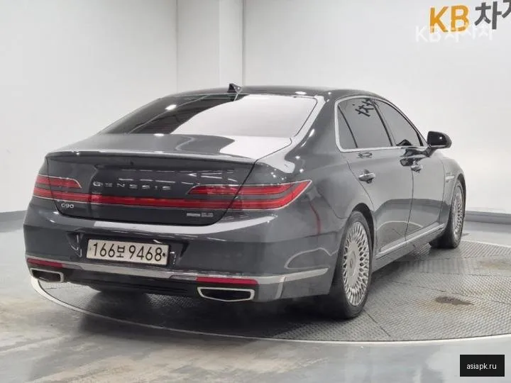 Genesis G90 3