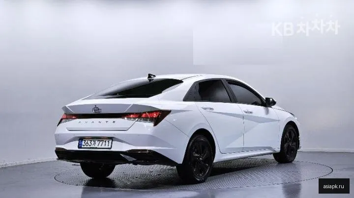 Hyundai Avante 4