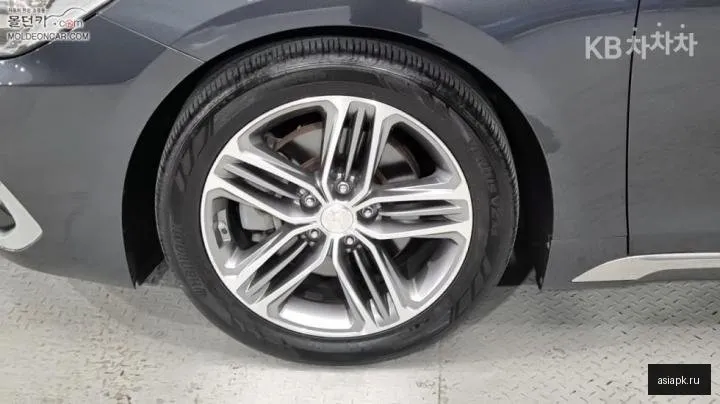 Hyundai Grandeur 6