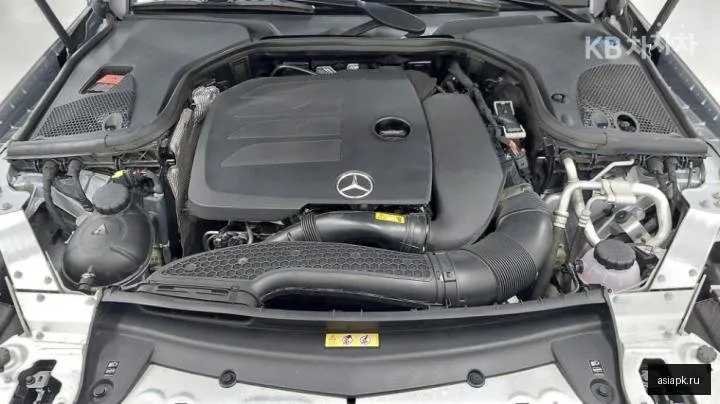 Mercedes-Benz E-Class 6