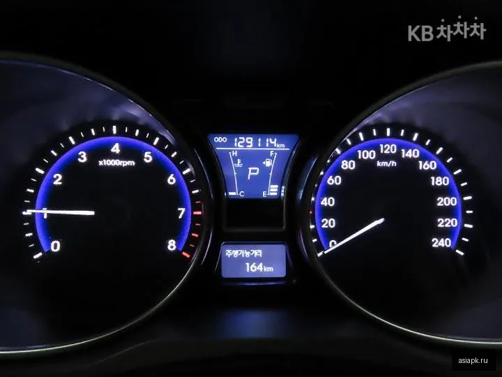 Hyundai Veloster 5