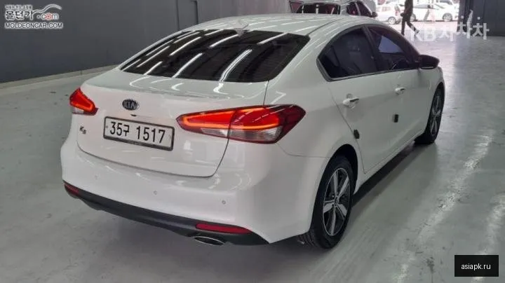 Kia K3 2