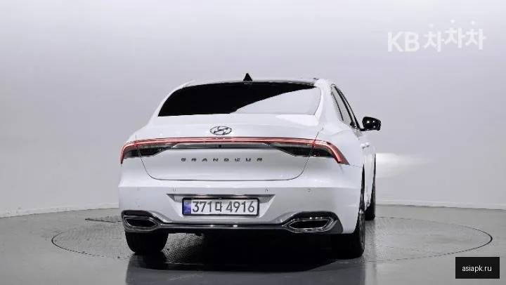Hyundai Grandeur 3