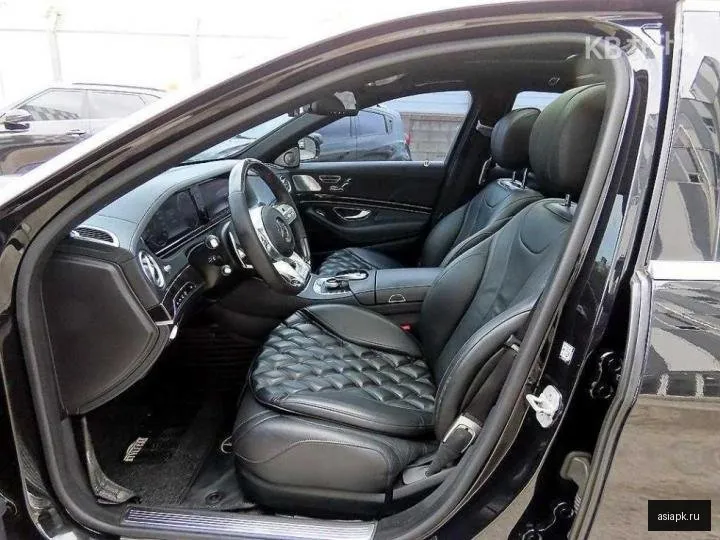 Mercedes-Benz S-Class 5