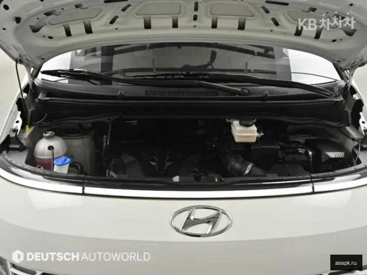 Hyundai Staria 6