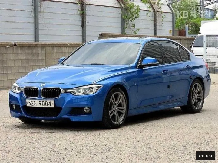 BMW 3-Series 2