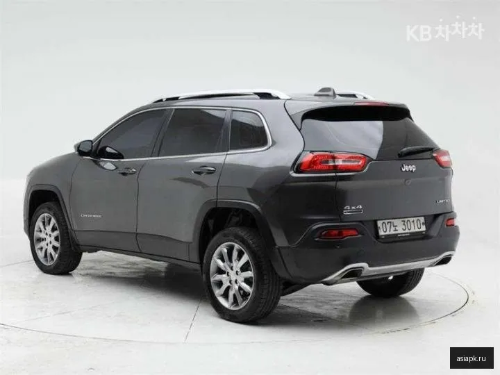 Jeep Cherokee 4
