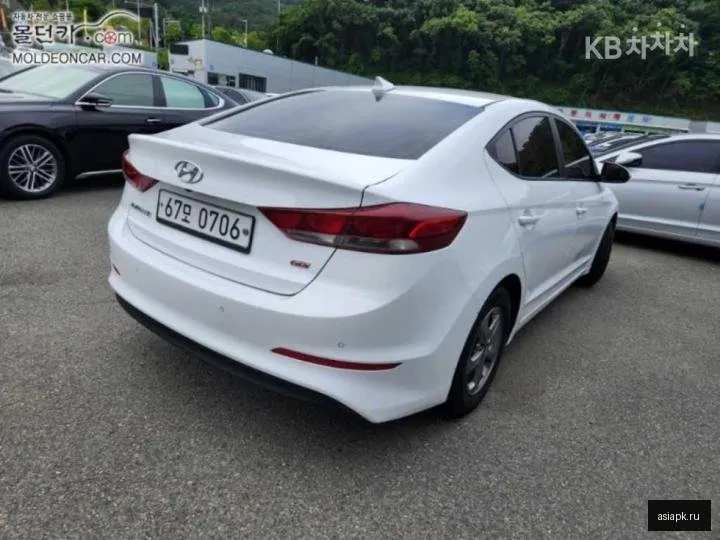 Hyundai Avante 3
