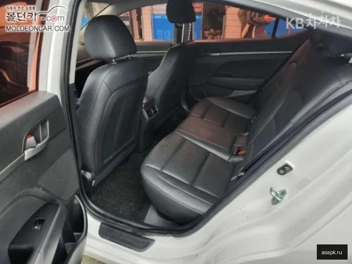 Hyundai Avante 5
