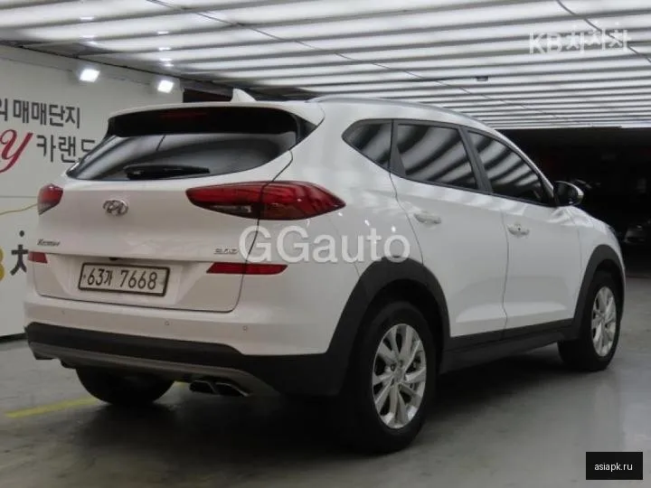 Hyundai Tucson 4