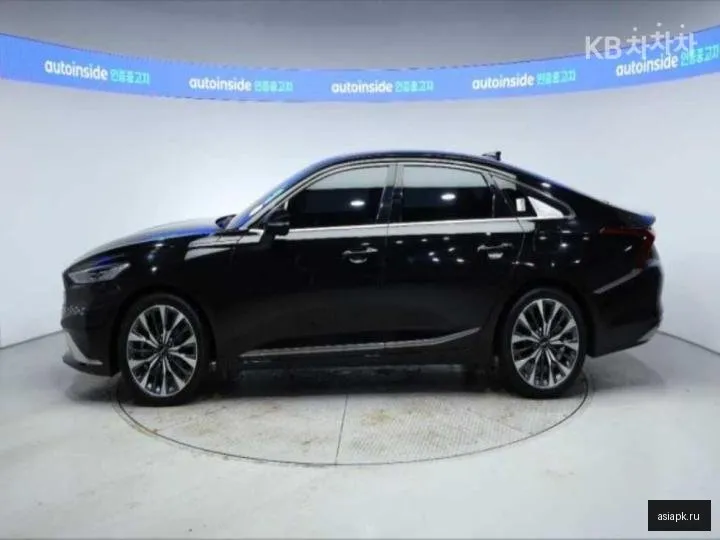 Kia K8 4