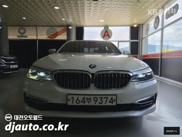 BMW 5-Series 2
