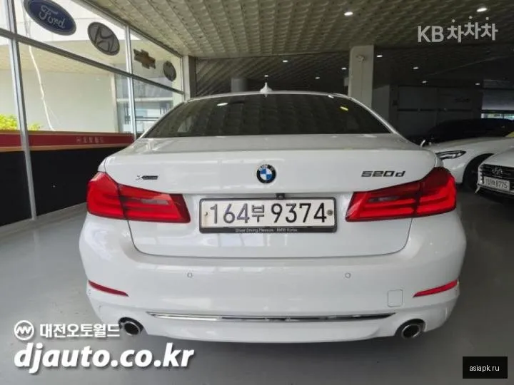 BMW 5-Series 3