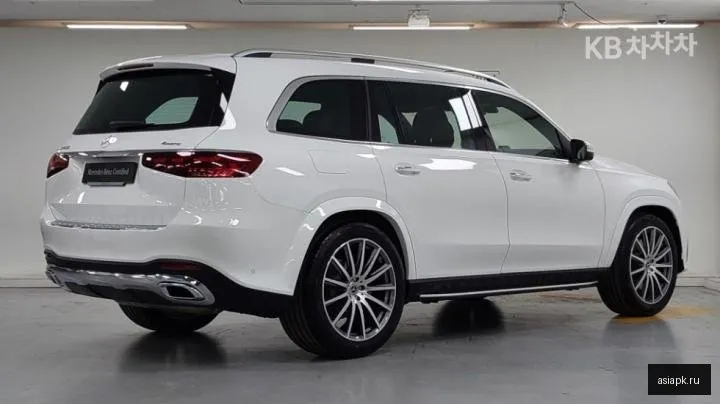 Mercedes-Benz GLS-Class 4
