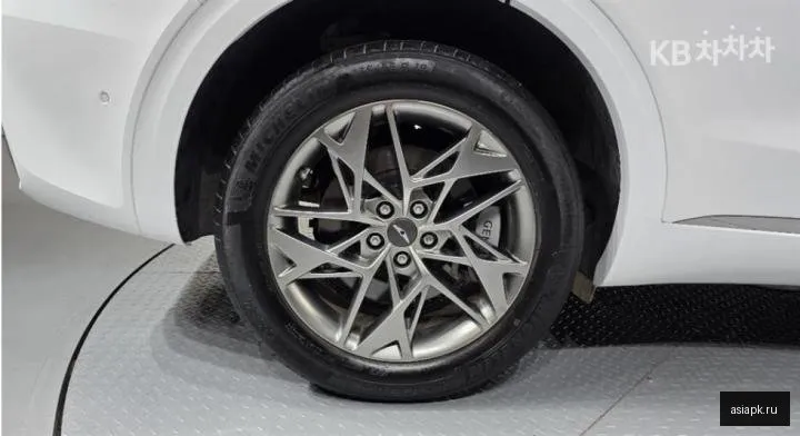Genesis GV70 6