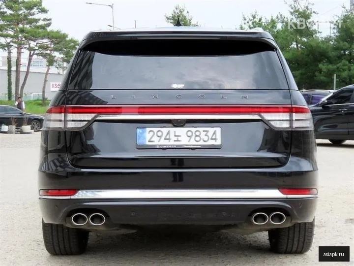 Lincoln Aviator 4