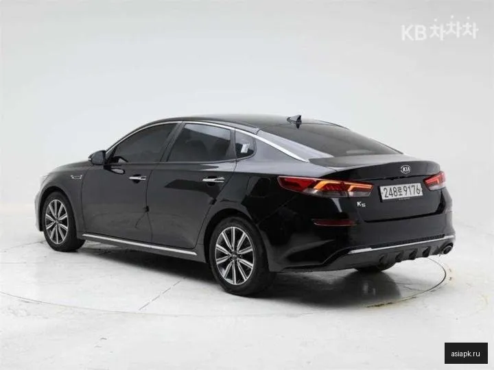Kia K5 4