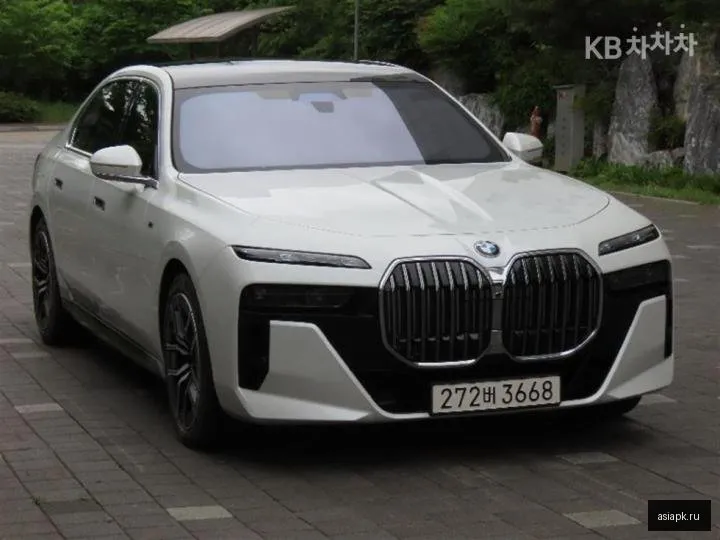BMW 7-Series 2