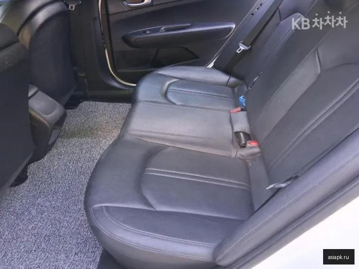 Kia K5 6