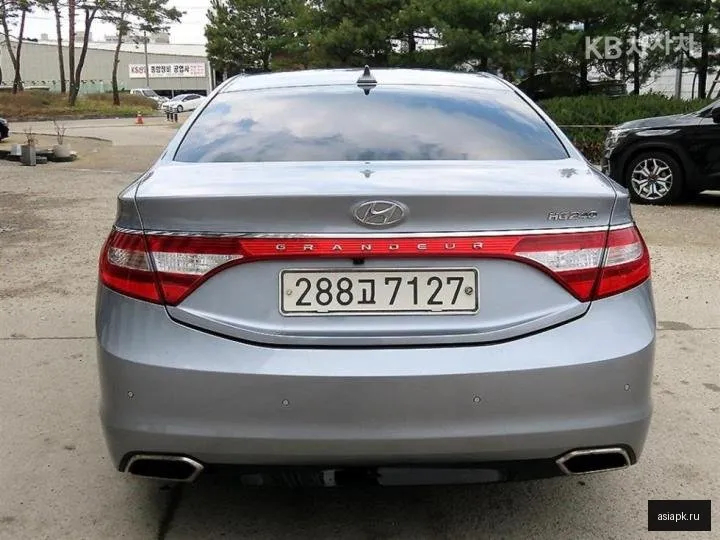 Hyundai Grandeur 4