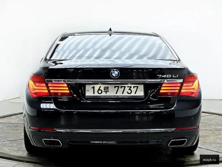 BMW 7-Series 3