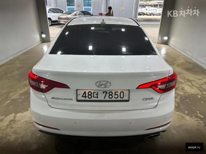 Hyundai Sonata 5