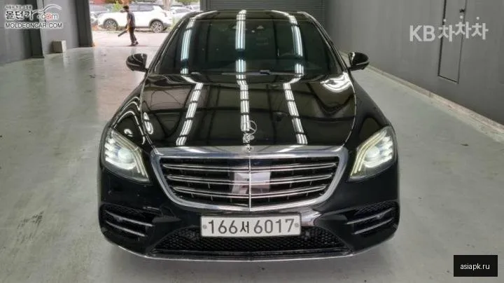 Mercedes-Benz S-Class 3