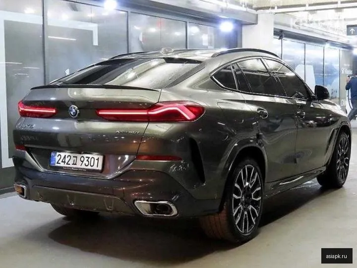 BMW X6 4