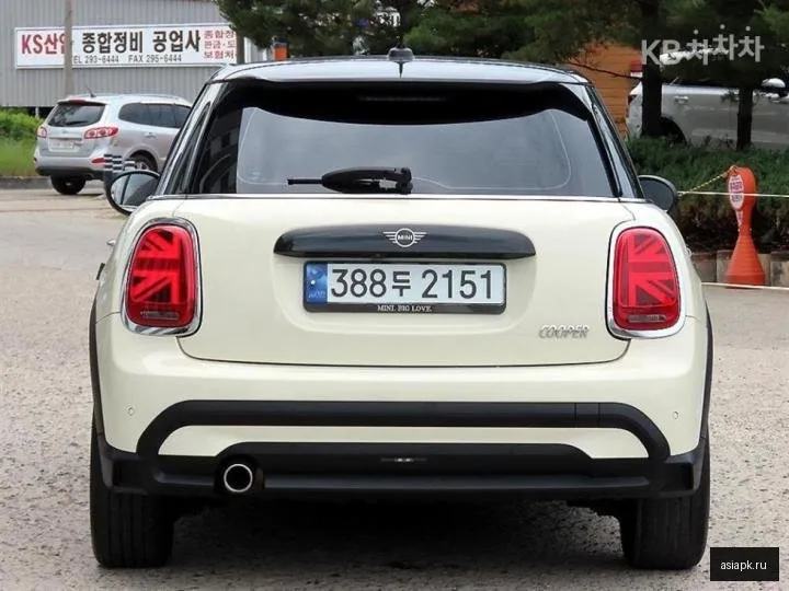 MINI Hatch 4