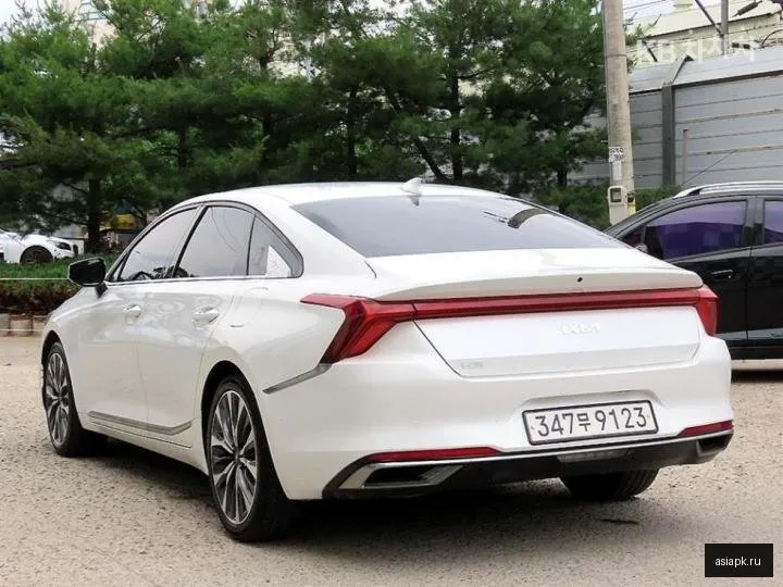 Kia K8 3