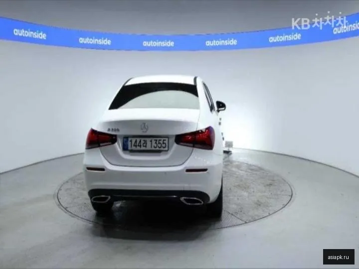 Mercedes-Benz A-Class 4