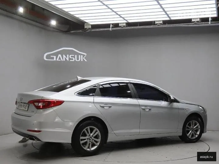 Hyundai Sonata 4