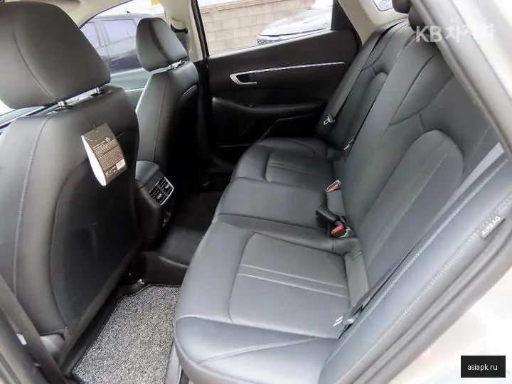 Hyundai Sonata 6