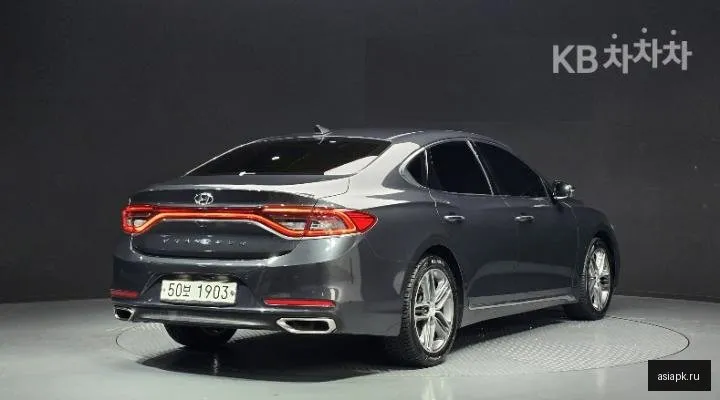 Hyundai Grandeur 4