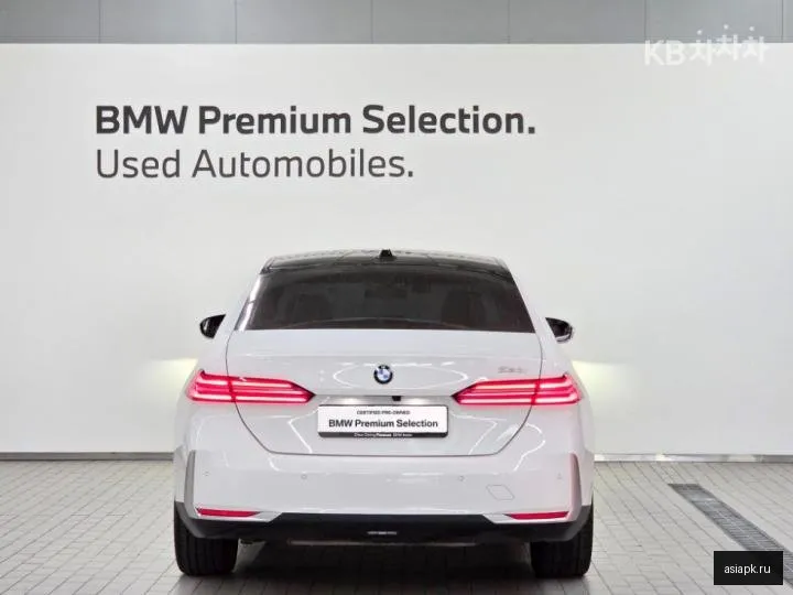 BMW 5-Series 3