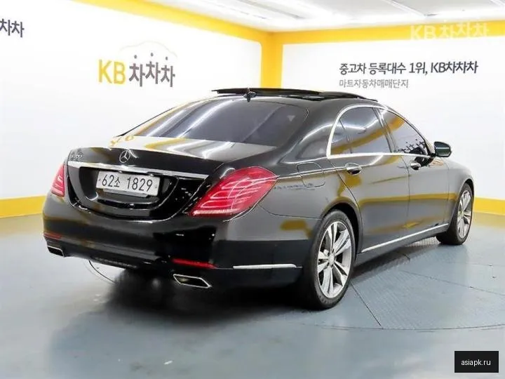 Mercedes-Benz S-Class 4