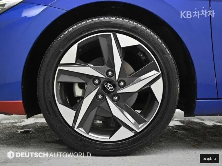 Hyundai Avante 5
