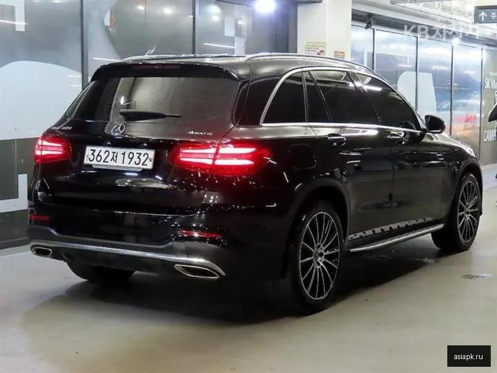 Mercedes-Benz GLC-Class 4