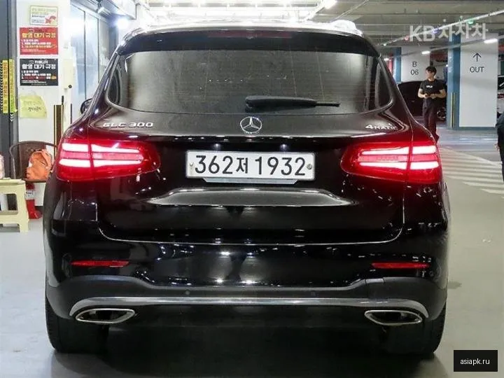 Mercedes-Benz GLC-Class 5