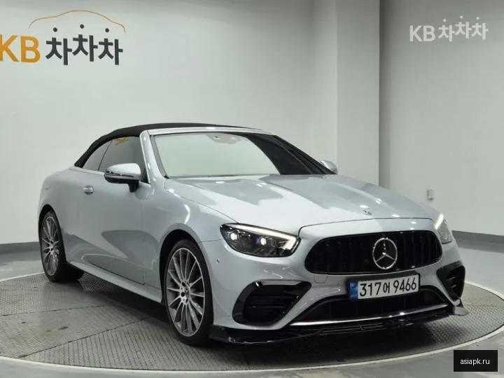 Mercedes-Benz E-Class 4