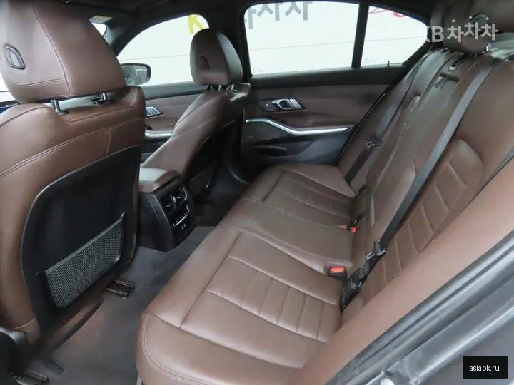 BMW 3-Series 6