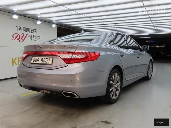 Hyundai Grandeur 4