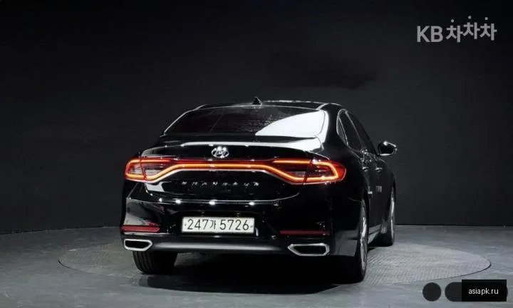 Hyundai Grandeur 4