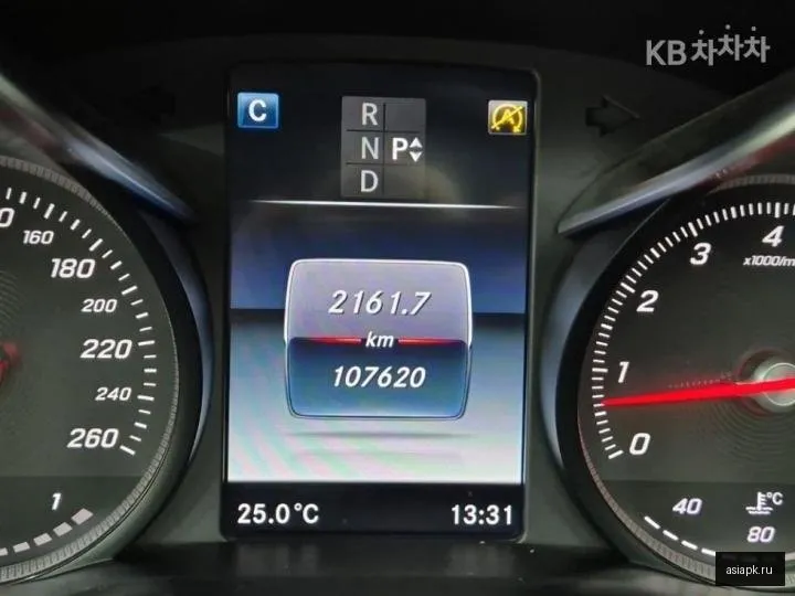 Mercedes-Benz C-Class 6