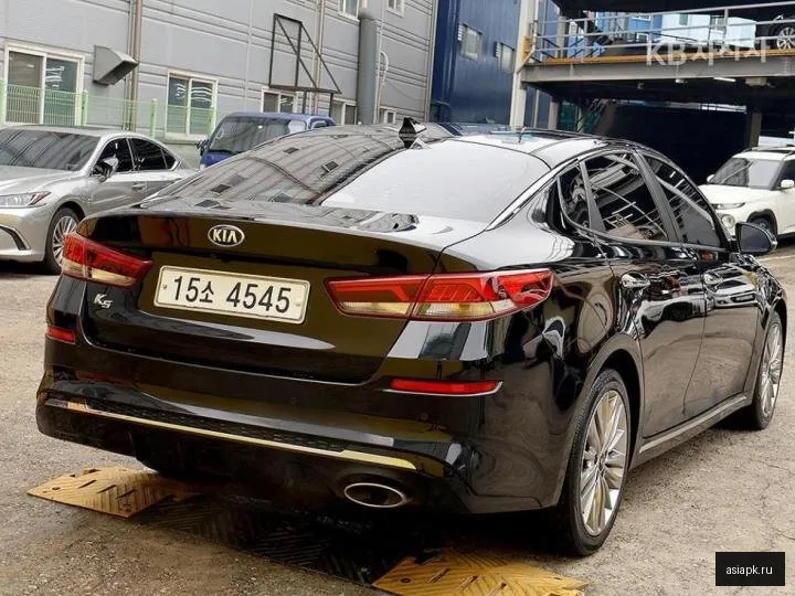 Kia K5 4
